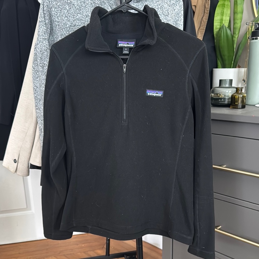 Patagonia Black Quarter-Zip Fleece Pullover
